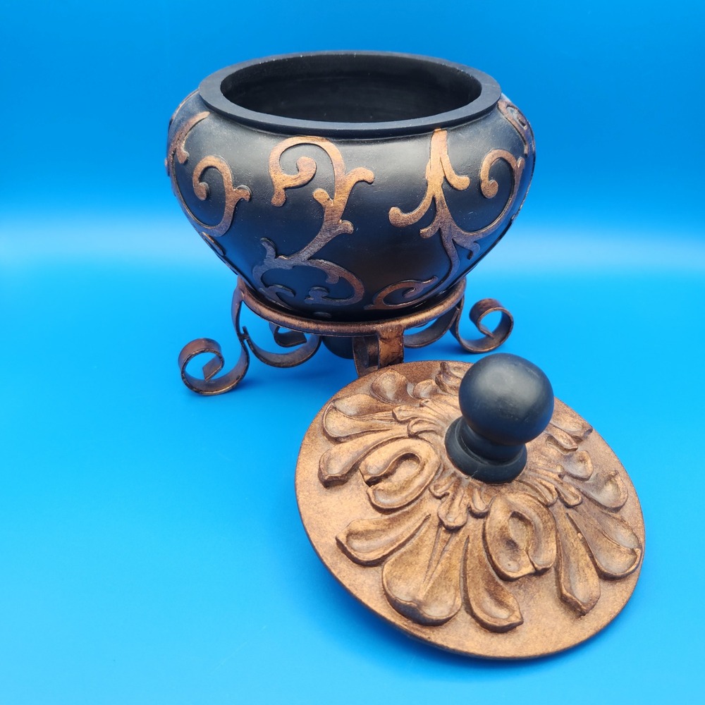 Vintage Black and Gold Benzara (?) Resin Vase Jar with Feet - Picture 8 of 14